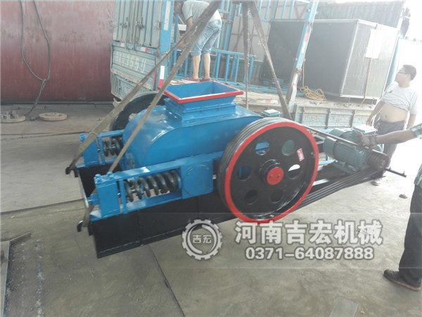 對輥破碎機的工作分為哪幾步？