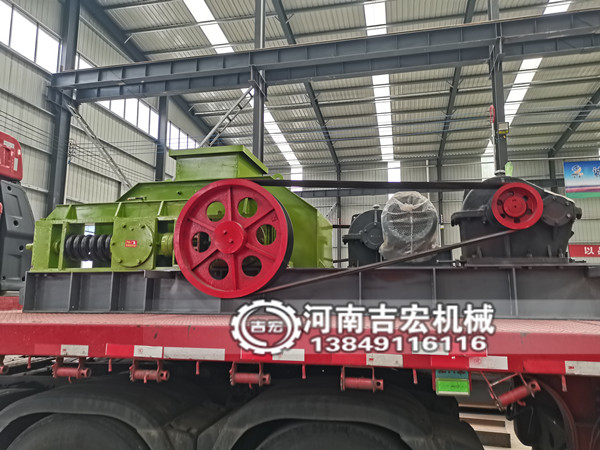 玻璃瓶雙齒輥破碎機(jī)在廢玻璃回收中的關(guān)鍵作用！